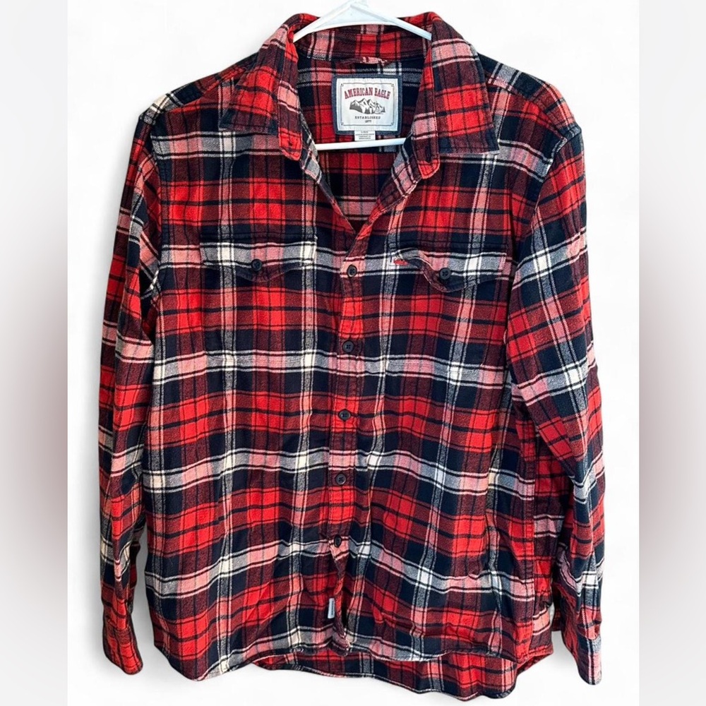 American Eagle Outfitters Red and Navy Flannel Shirt